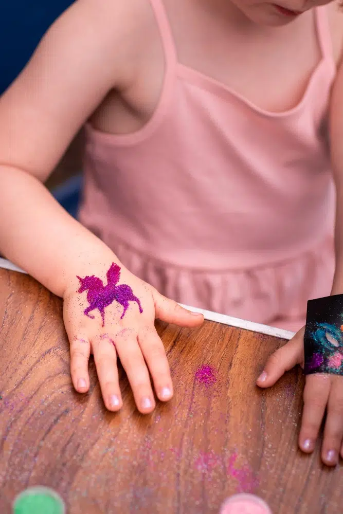 Tatuaggi glitter &ndash; Compleanno bambini Nyon