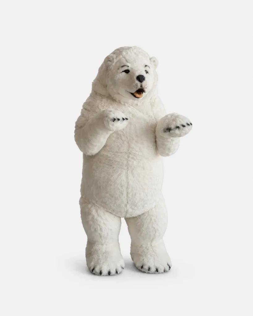 Ours polaire debout